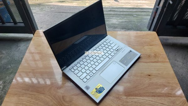 Laptop Asus Vivobook A412FA i3 10110U RAM 4GB SSD NVMe 512 GB 6