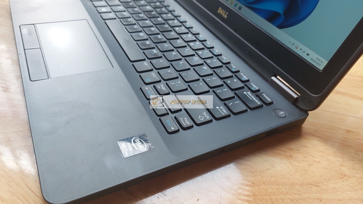 Laptop Dell latitude 7270 i7 6600u ram 8gb ssd 128gb 12.5 inch full hd 5
