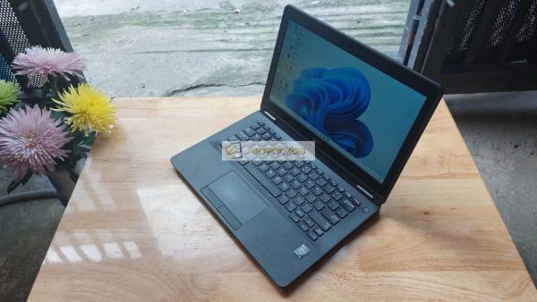 Laptop Dell latitude 7270 i7 6600u ram 8gb ssd 128gb 12.5 inch full hd 6