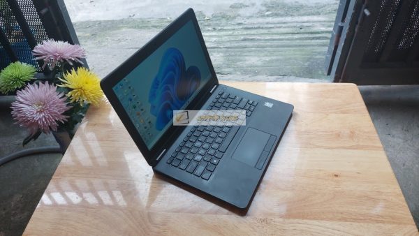 Laptop Dell latitude 7270 i7 6600u ram 8gb ssd 128gb 12.5 inch full hd 7