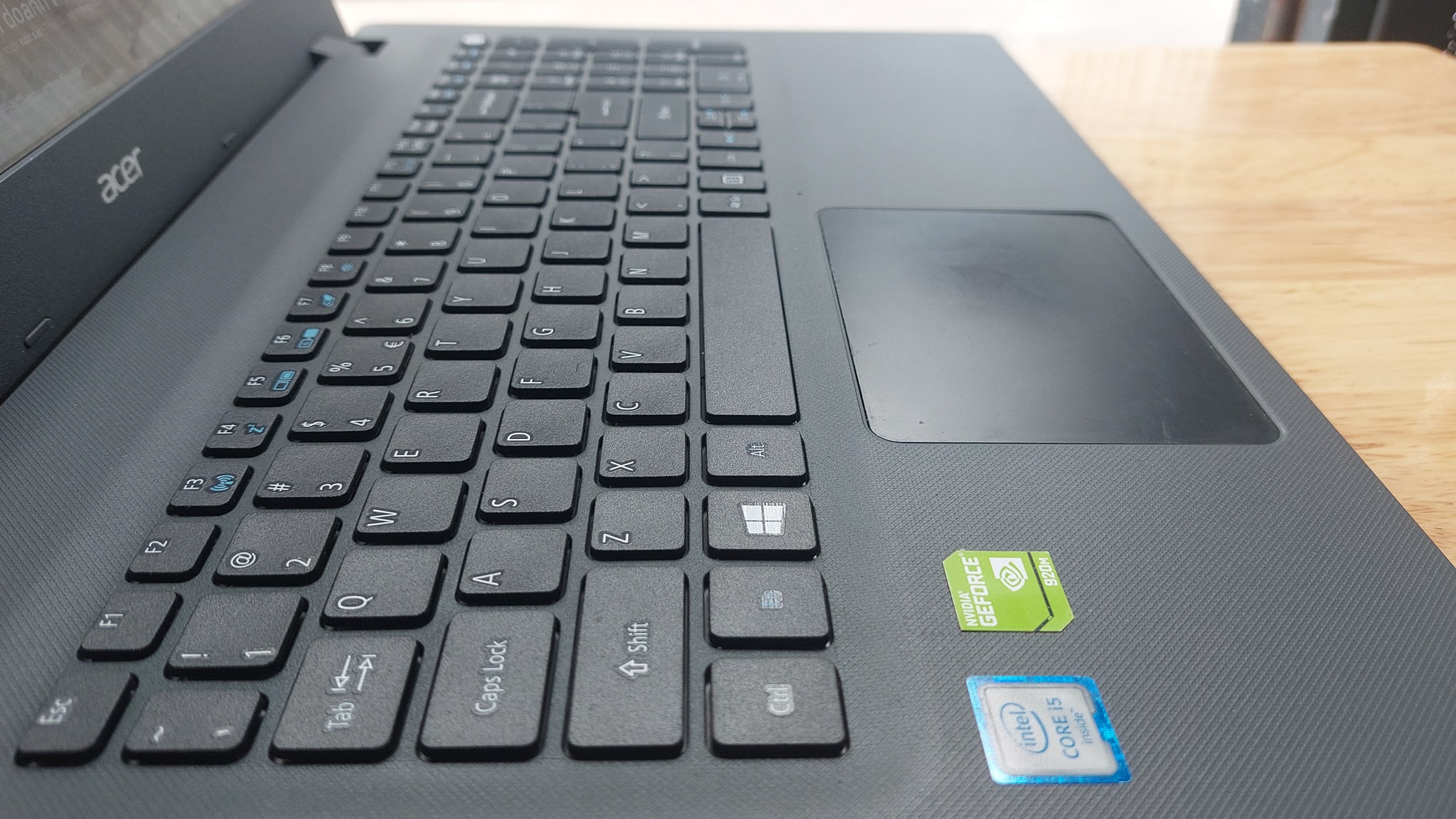 Laptop Acer E5 573G i5 5200 Ram 4Gb SSD 120Gb 4