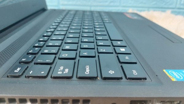 Laptop Lenovo 100 14IBD i5 5200 Ram 4gb SSD 128gb 9