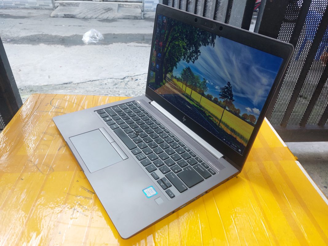 Laptop Nina