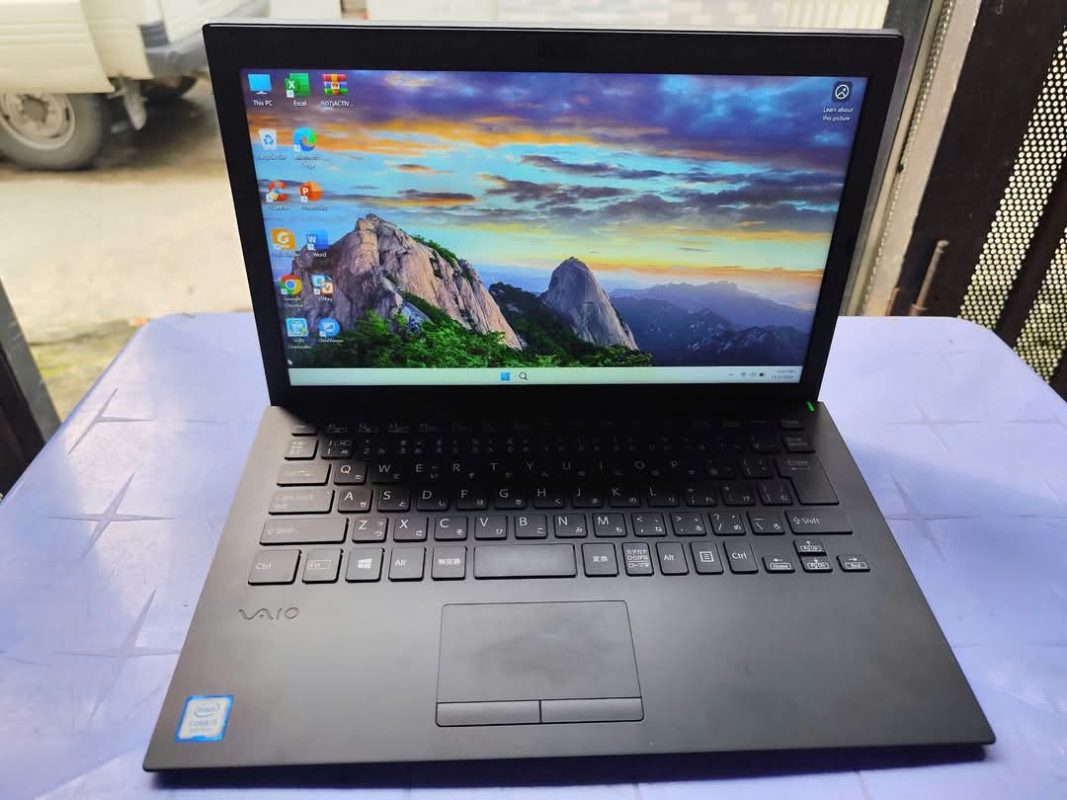 Laptop Nina
