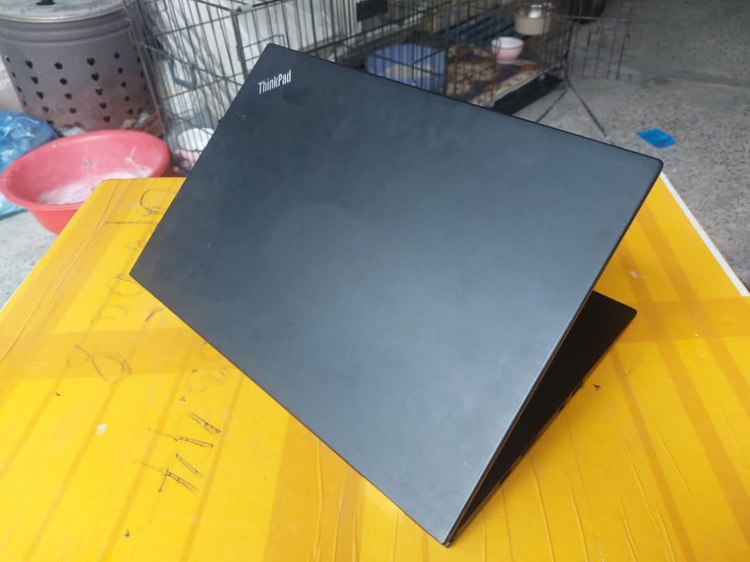 Laptop Nina