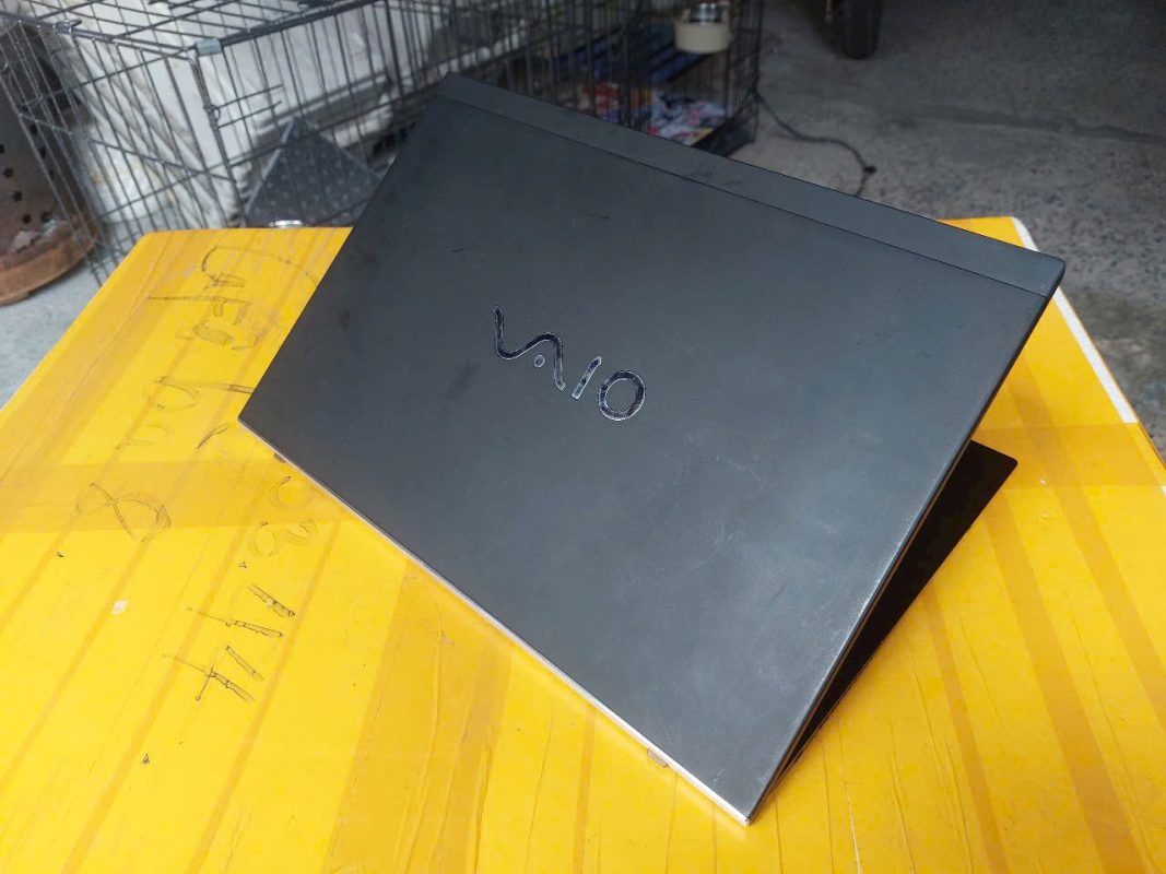 Laptop Nina
